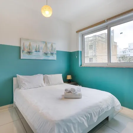 Spacious, 10 Seater Sofa, 3bed3bath With Wifi & Ac By 360 Estates