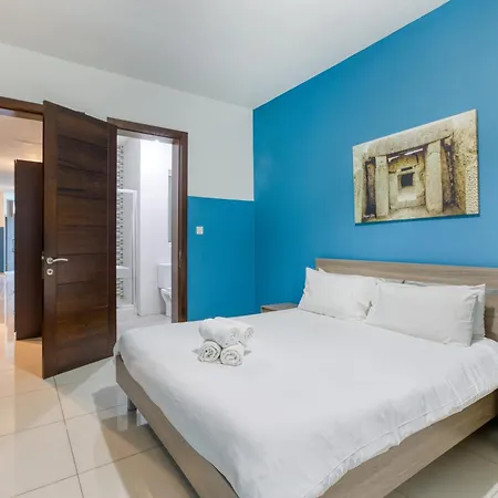 Spacious, 10 Seater Sofa, 3bed3bath With Wifi & Ac By 360 Estates