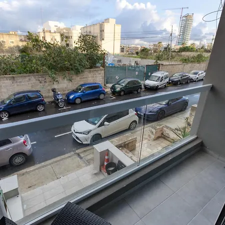 Apartment Spacious, 10 Seater Sofa, 3bed3bath With Wifi & Ac By 360 Estates *